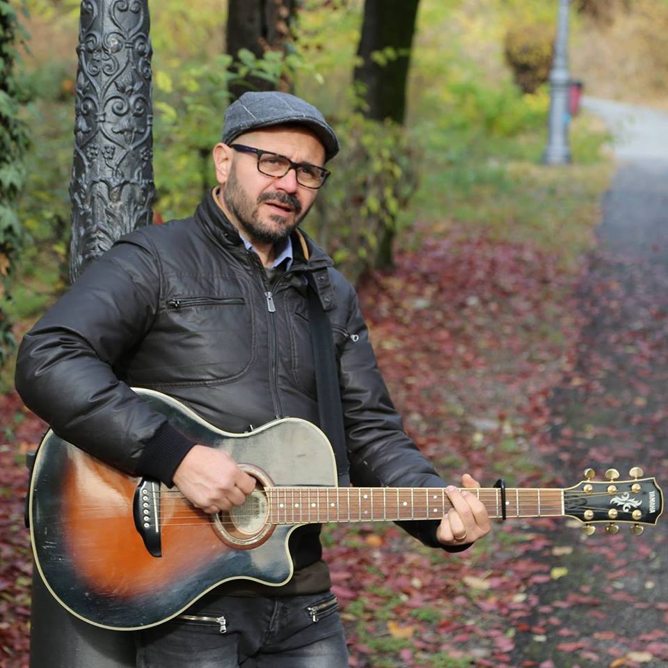Domani, Gianluca Gennari in concerto