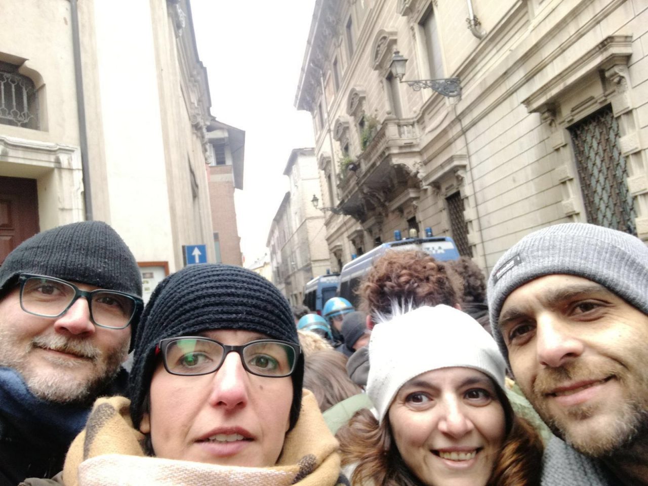 maestre elementari in protesta