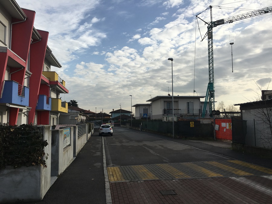 Via della Vecchia Fornace: qualche passo avanti ma ancora niente illuminazione
