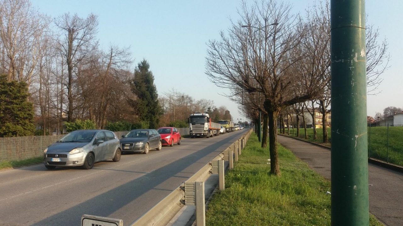 Incidente a Cavernago, sei feriti e code lunghissime FOTO