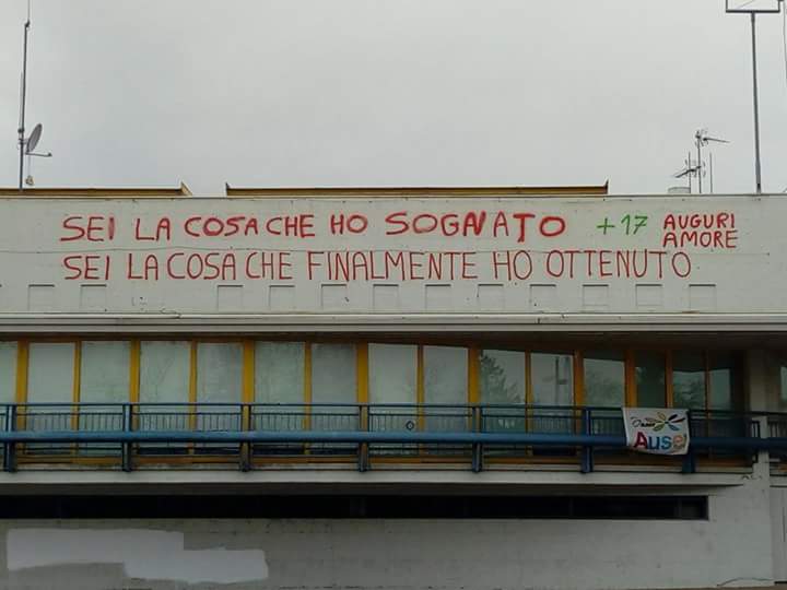 Calcio paese romantico, tutti pazzi per amore