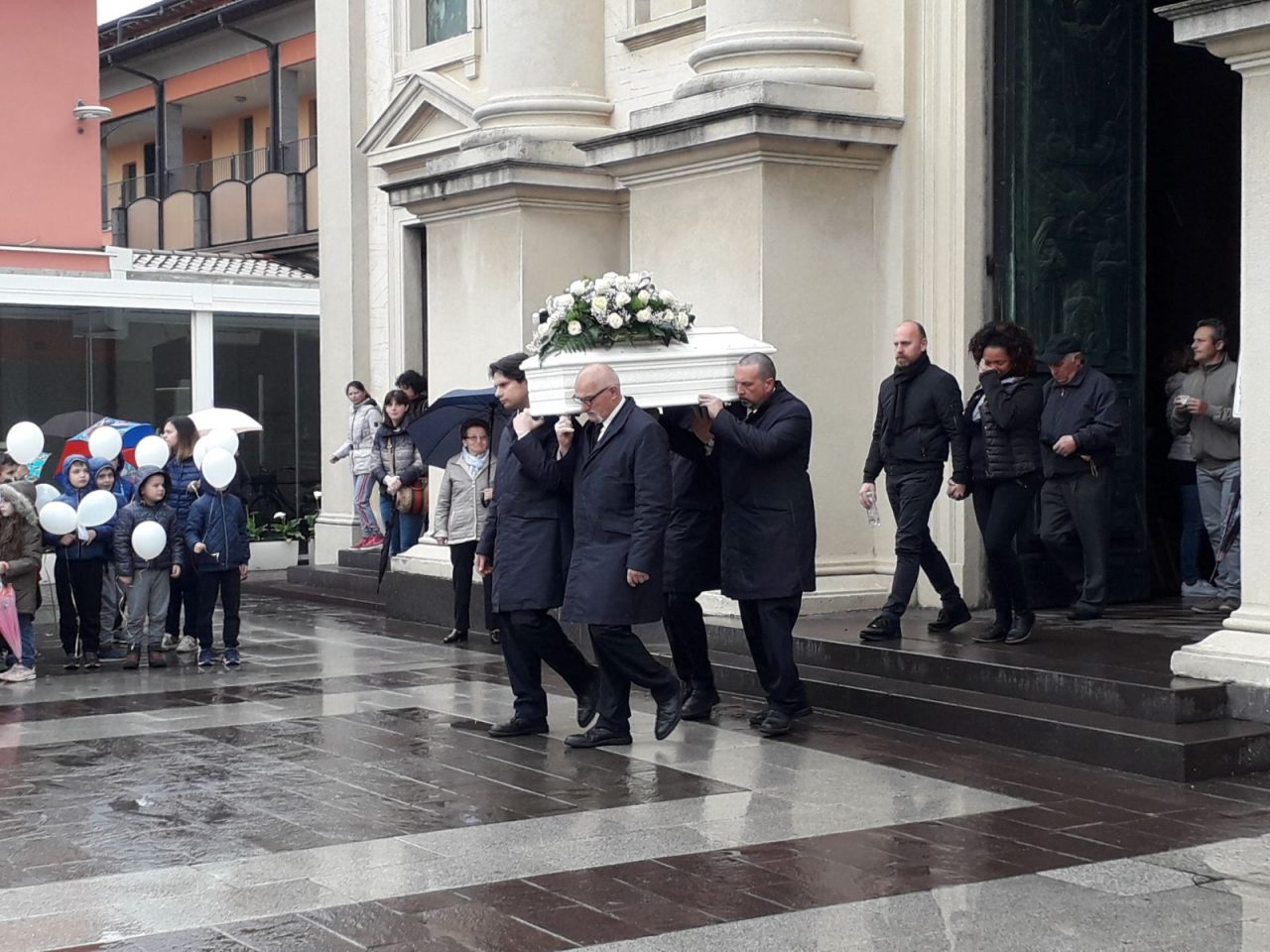Il paese piange il piccolo Gianfri, scomparso a 9 anni