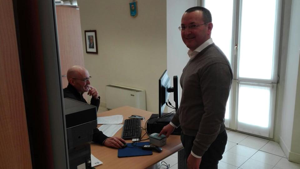 E’ del sindaco la prima carta d’identità elettronica