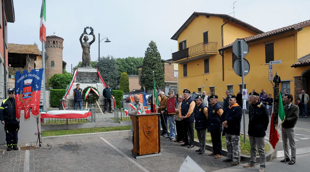 Monumento ai caduti Calvenzano: sì o no al trasloco?