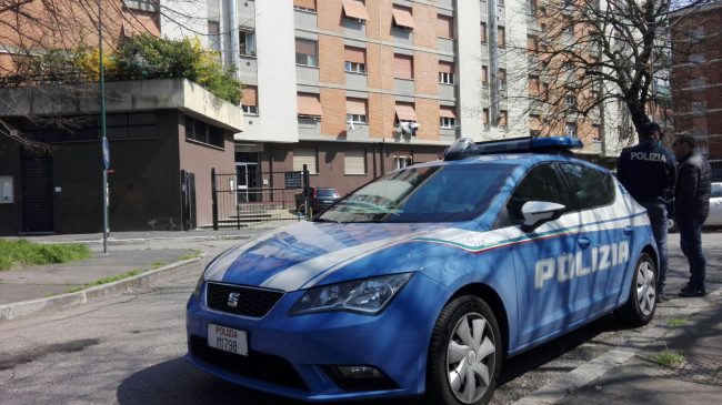 Trovata morta in casa a Sesto con un coltello nel petto FOTO
