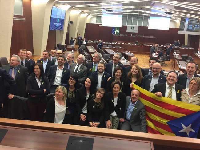 Leghisti catalani: manifestazione in Regione per Puigdemont &C.