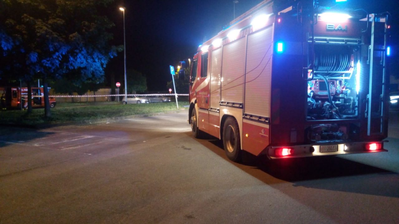 Muore in strada a 29 anni, giallo sulle cause SIRENE DI NOTTE