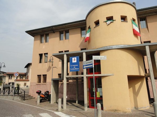 Lavori alle scuole, grande fermento a Verdellino per il restyling