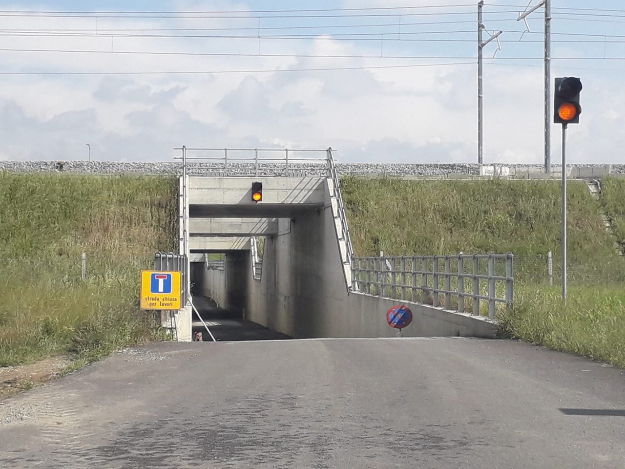 I ladri rubano i tombini, bloccata la circolazione nei sottopassi