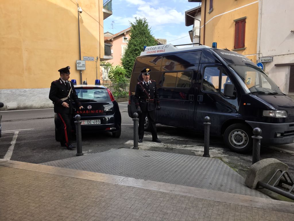 Zingonia arresti e perquisizioni 150 identificati  FOTO