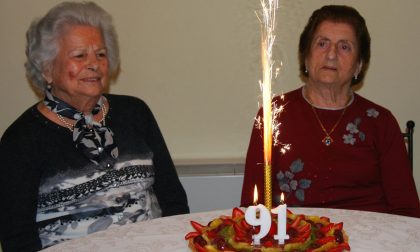Compleanno gemelle a Pontirolo: doppia festa per i 91 anni