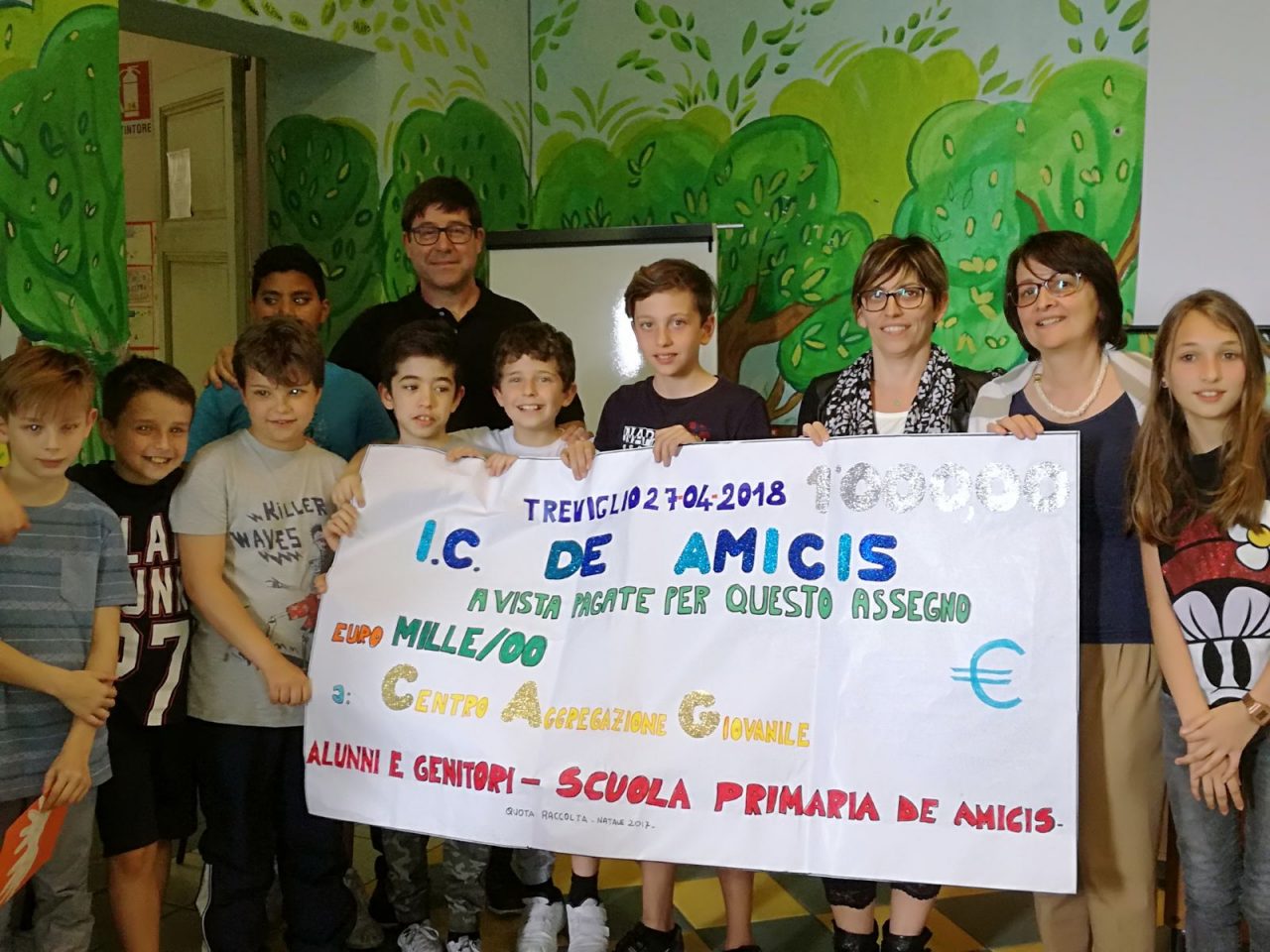La scuola De Amicis solidale con il Cag