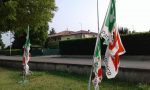 Bandiere tagliate alla festa dell'Unità