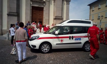 Nuovo furgoncino per la Croce Rossa di Fara: questa mattina il taglio del nastro