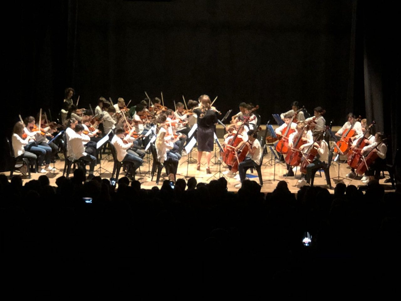 Un concerto al Tnt per i violini delle De Amicis