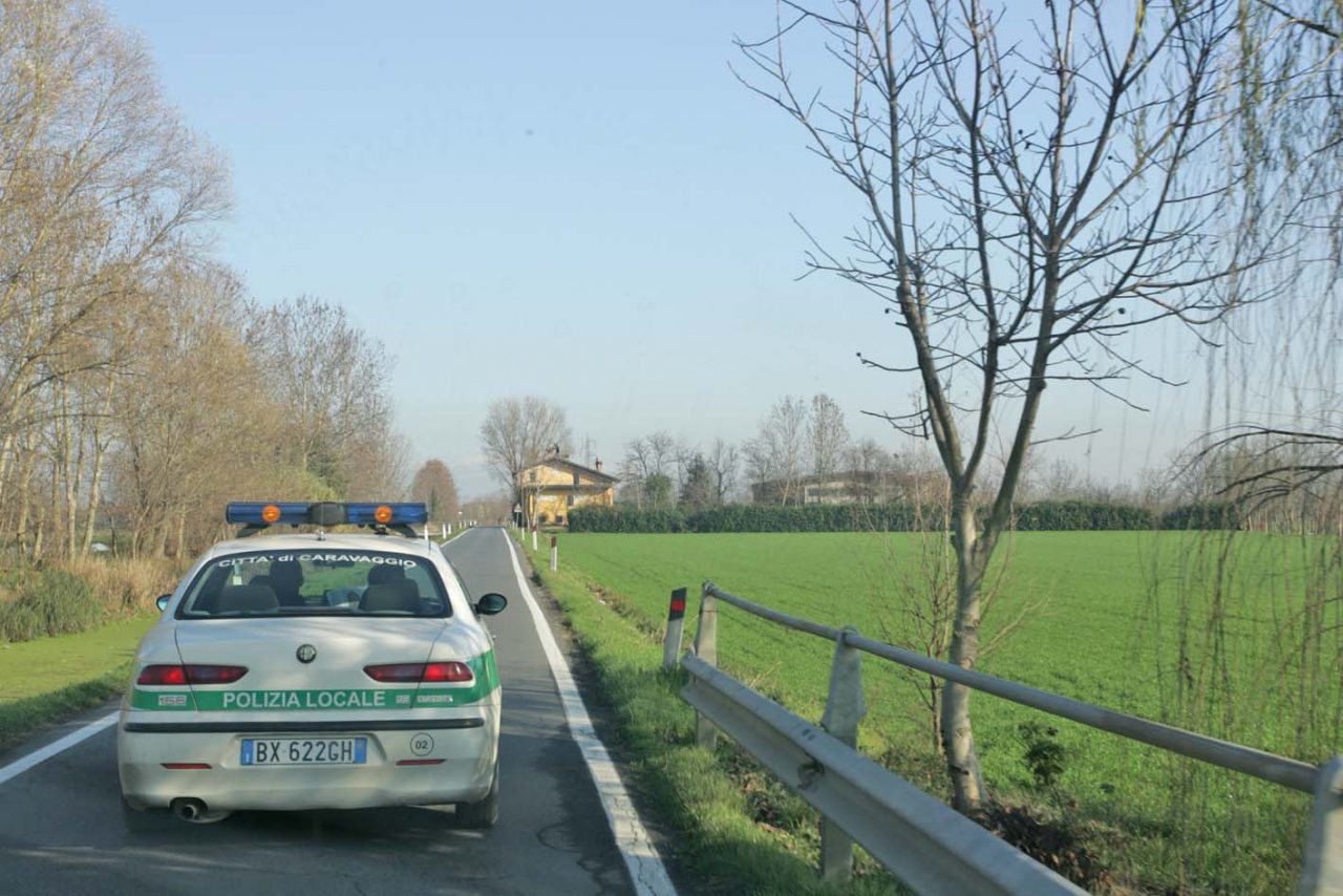 Hashish  nel gioco per bambini al parco