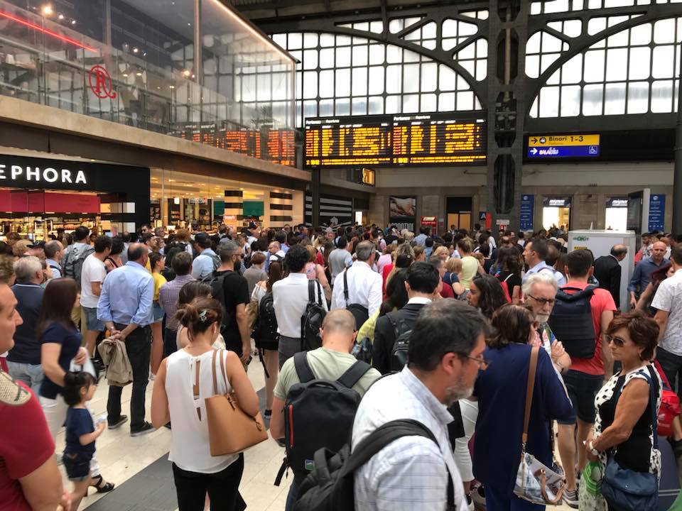 Trenord horror story 2, l’Halloween dei pendolari