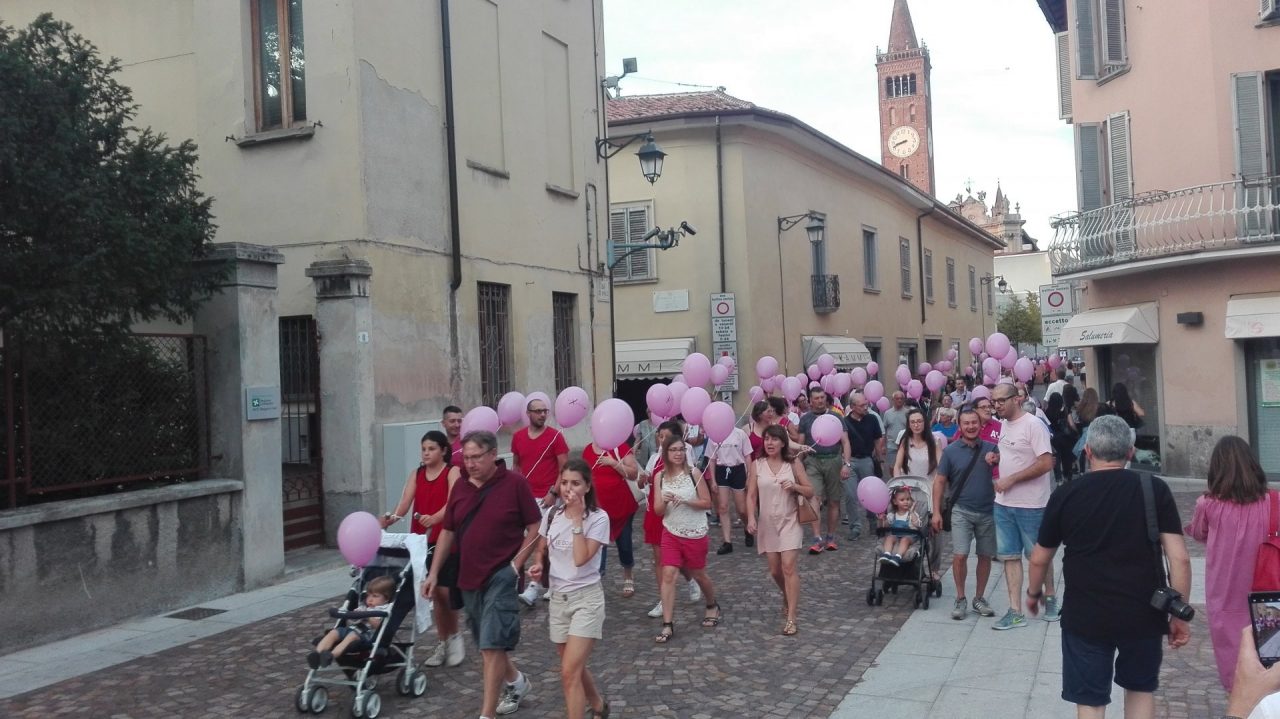 Treviglio in rosa contro la violenza sulle donne