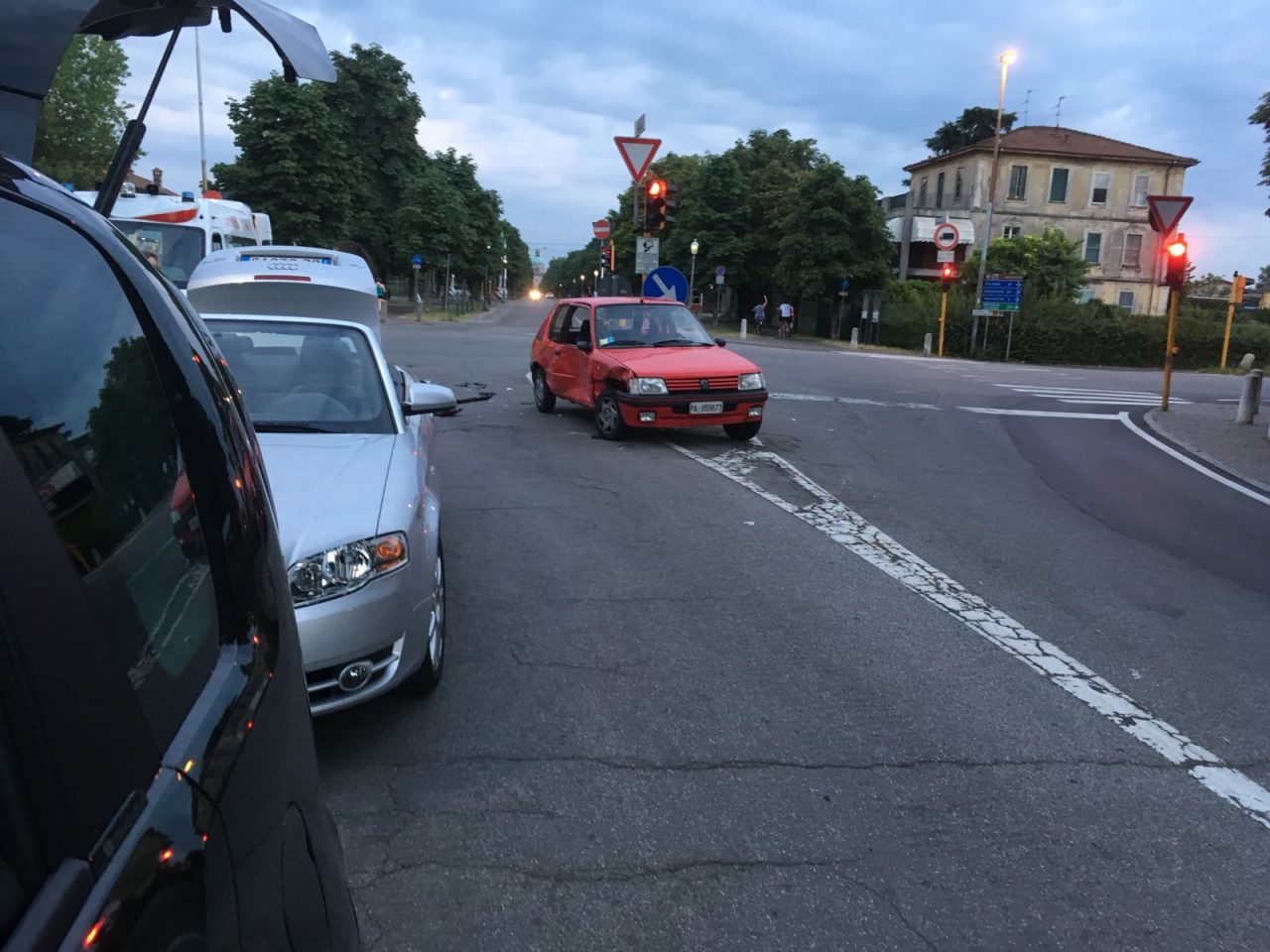 Incidenti a Caravaggio e Misano, nessun ferito grave SIRENE DI NOTTE