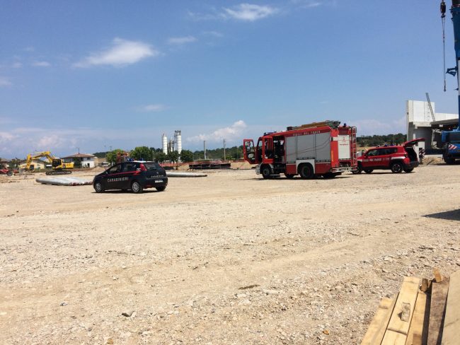 Schiacciato da un lastrone in cantiere, muore geometra di Romano