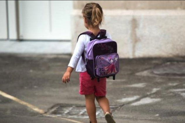 Camminava da sola sulla Paullese a 5 anni, trovata dai carabinieri