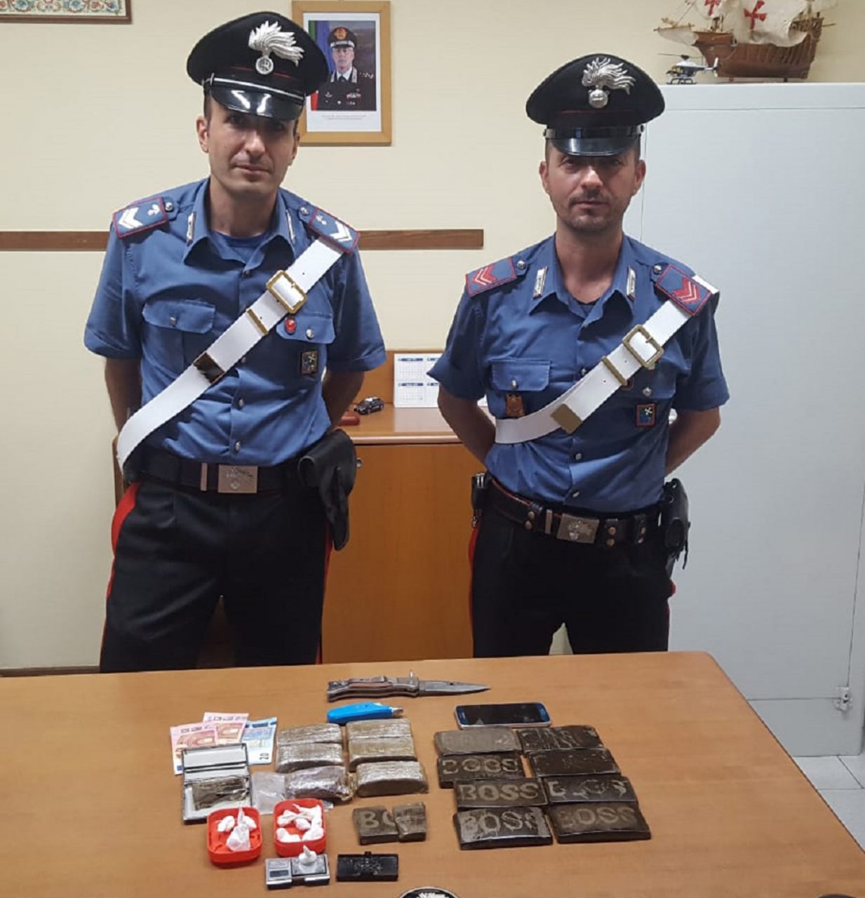 Caccia all’uomo a Verdello, spacciatore fugge sui tetti