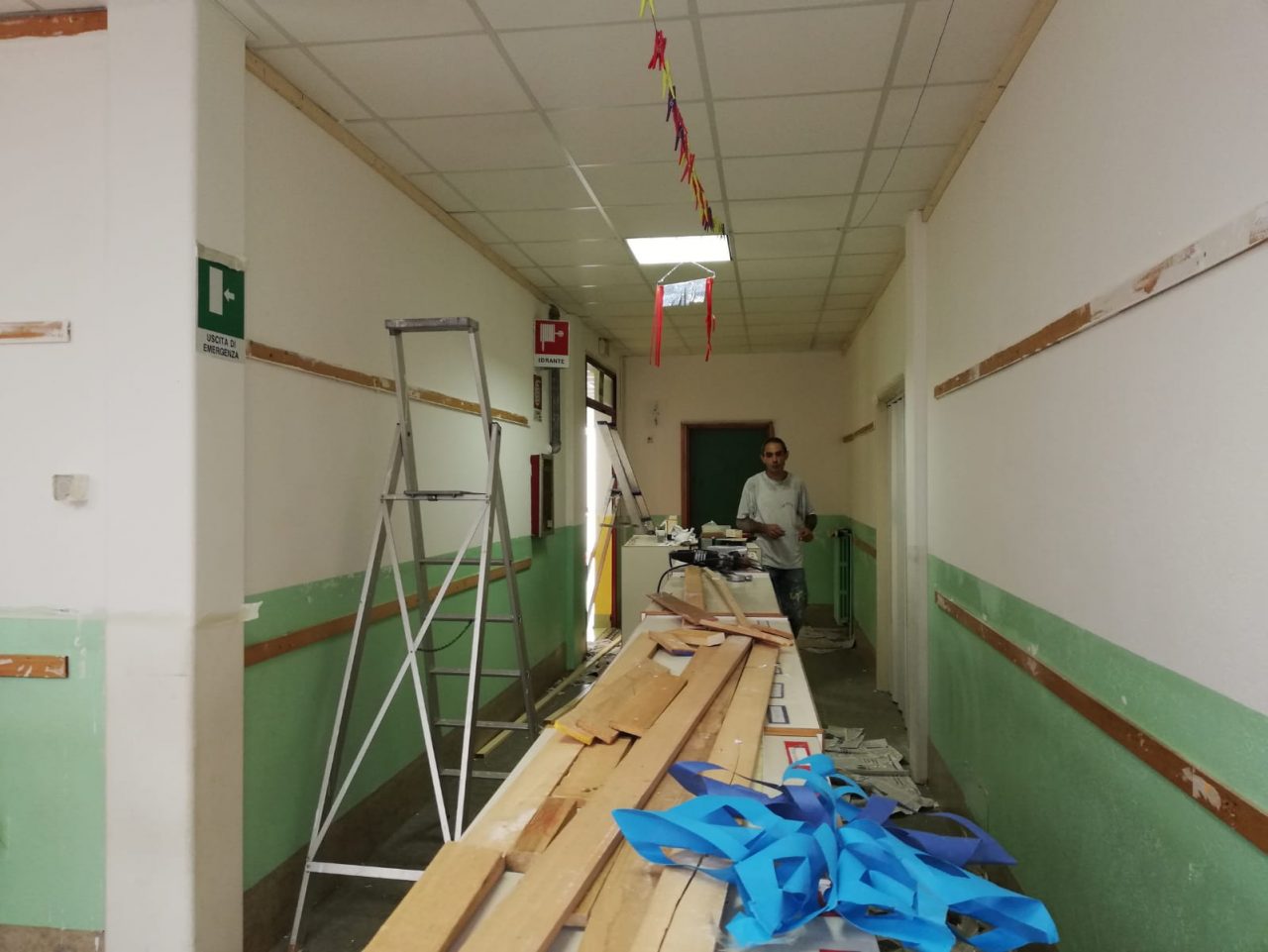 Genitori si rimboccano le maniche per la scuola dell’infanzia Cerchio Magico