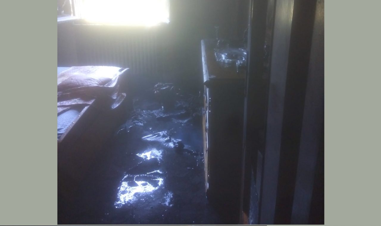 Esplode il condizionatore, feriti due anziani FOTO