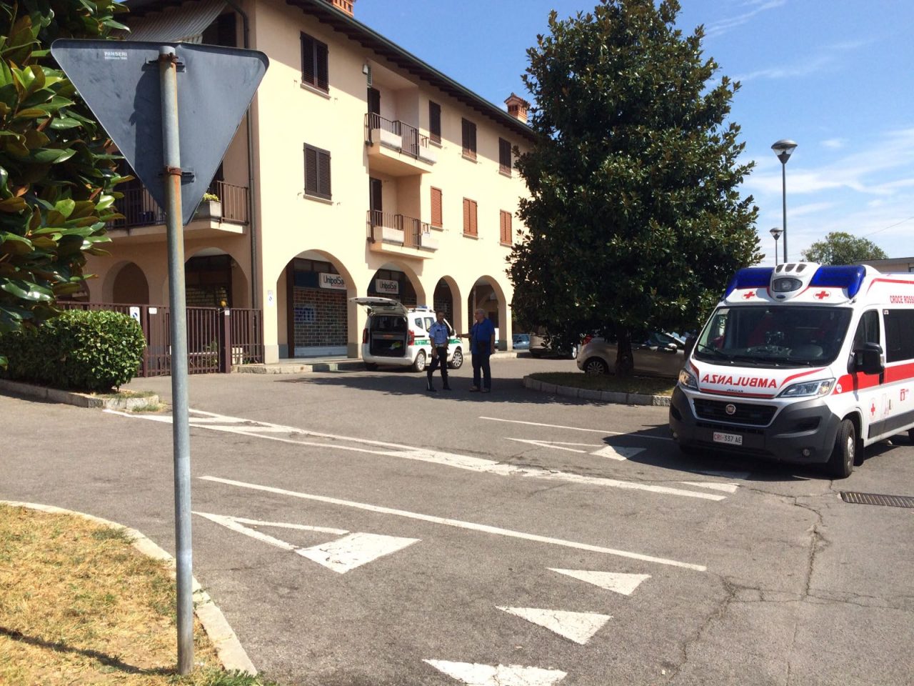 “Aspettiamo il rogito da mesi”:  la lite in agenzia immobiliare degenera