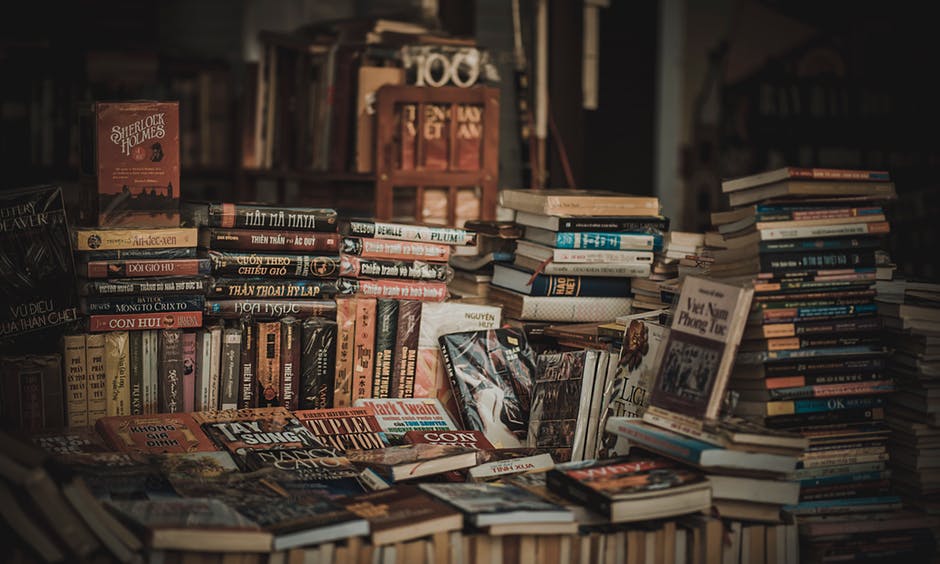 Scarti librari: il Comune “inscatola” 1282 libri dalla biblioteca