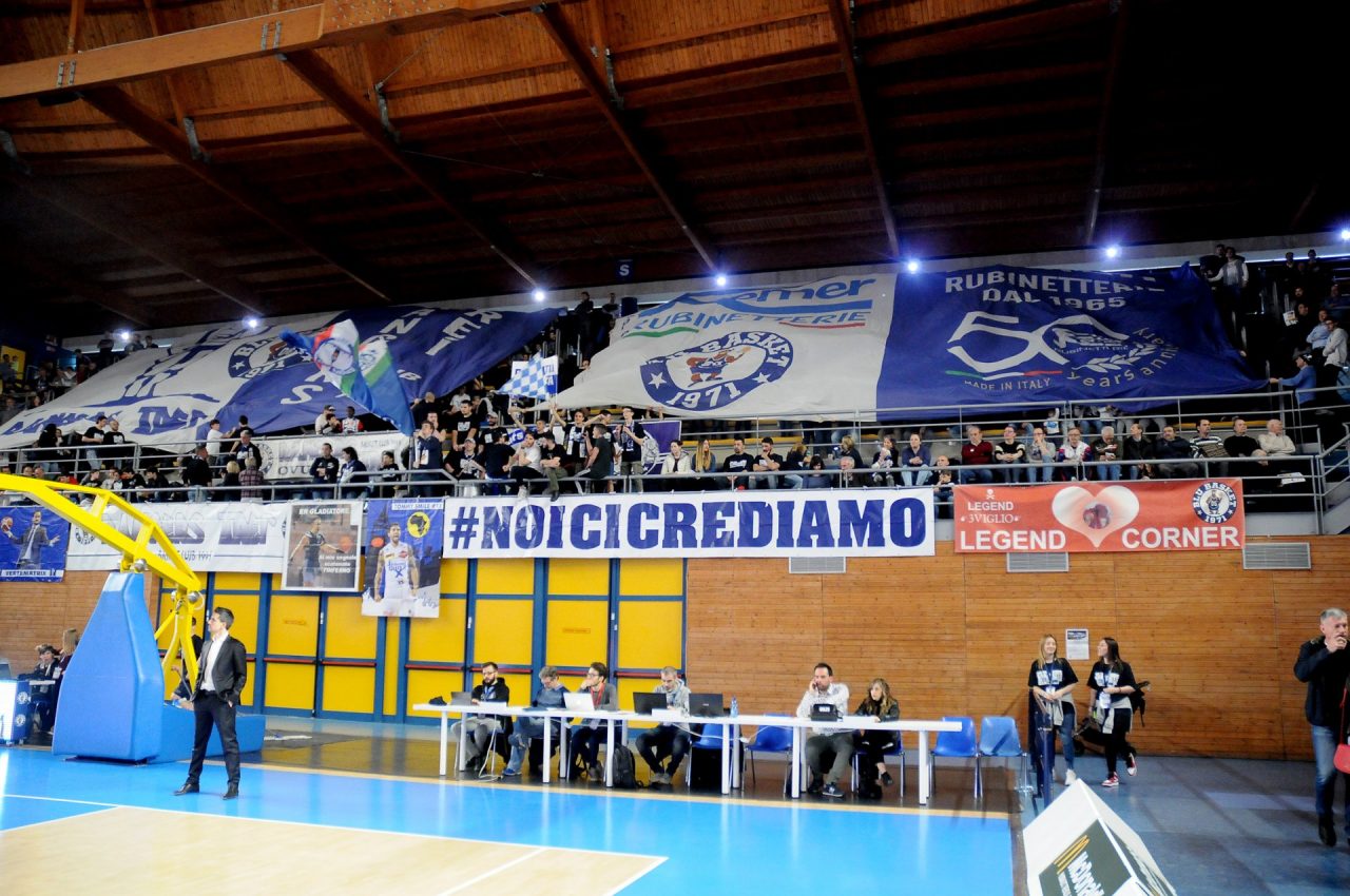 Il Gruppo Remer torna sulle canotte Blu Basket