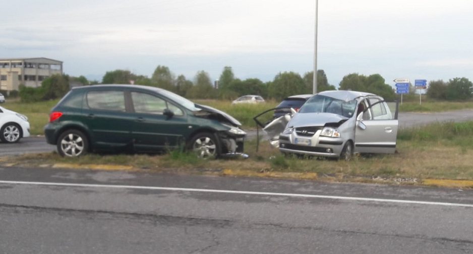 Incidente stradale sulla Rivoltana, cinque feriti