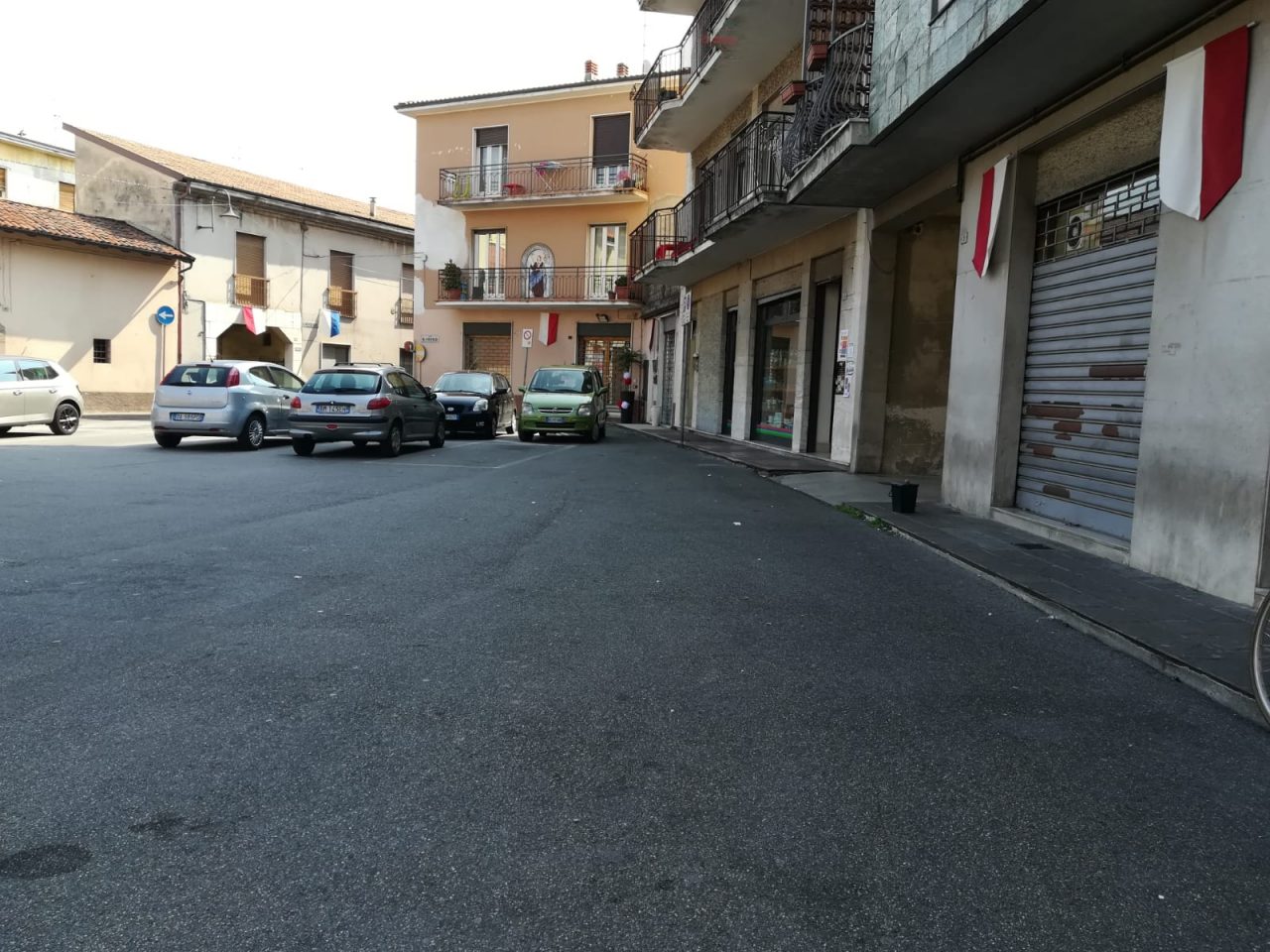 Accoltellamento in piazza mentre il paese la festeggia il santo patrono