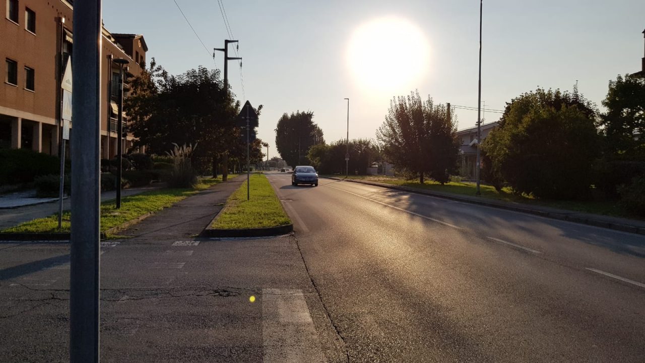 Cade dalla bici, bimbo di 9 anni in ospedale VIDEO