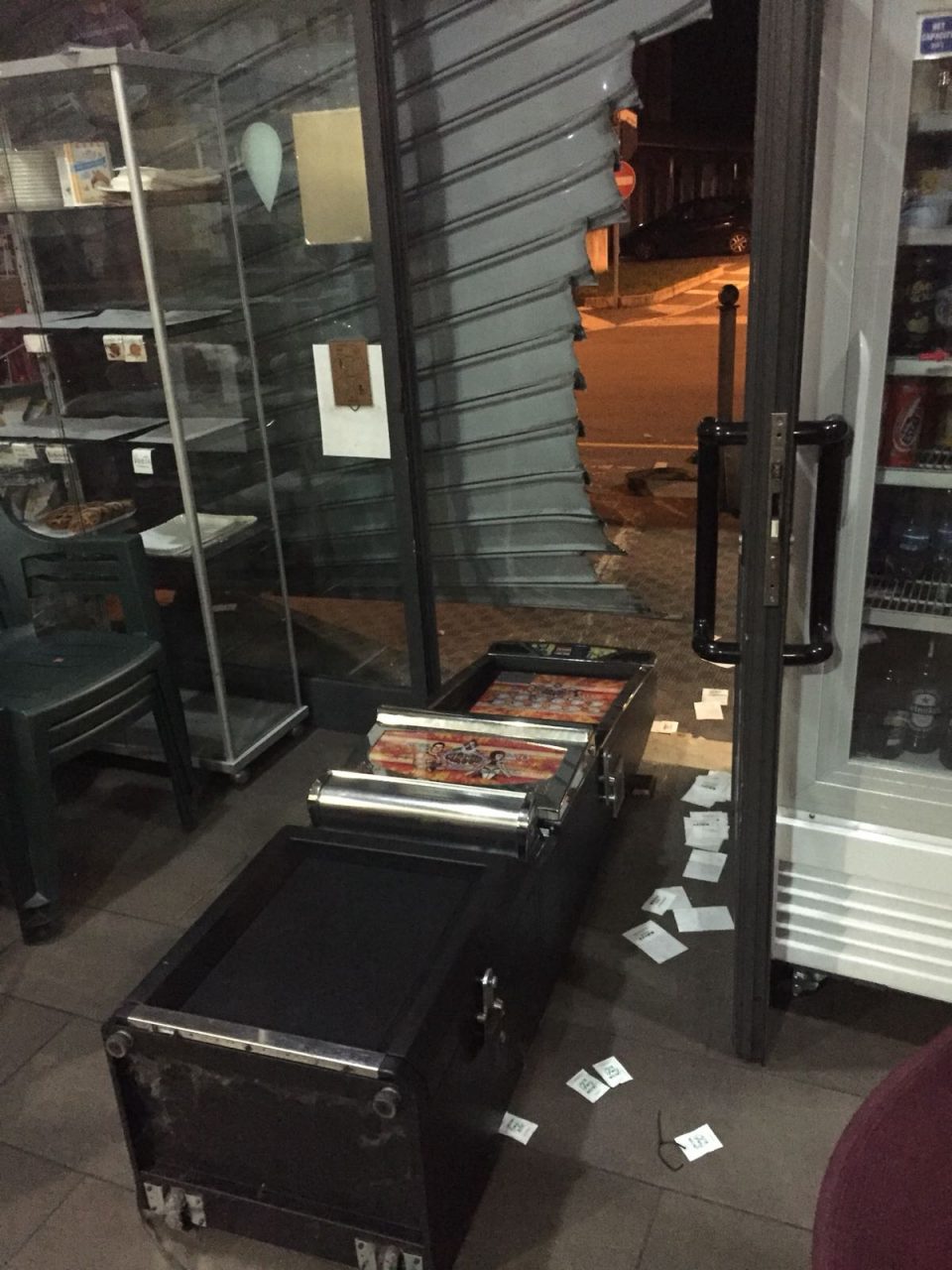 Spaccata a Fara Caffé dei Portici