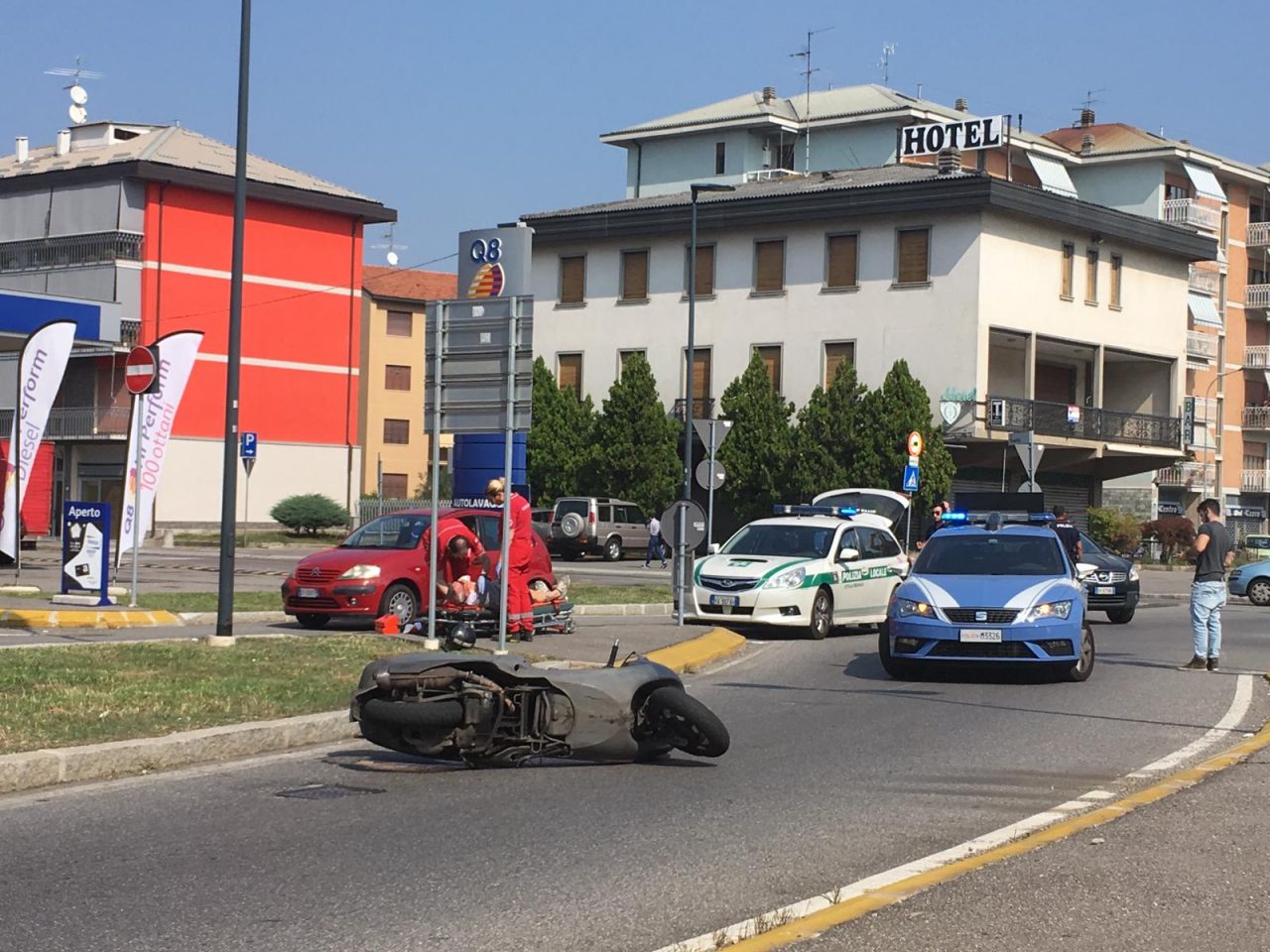 Incidente in viale Ortigara, soccorso un 46enne