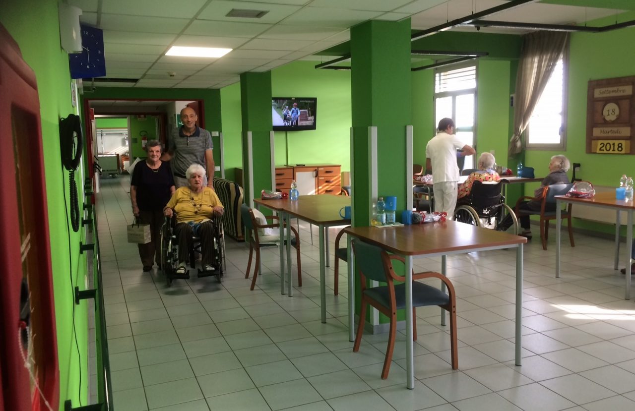 Casa di riposo, ogni piano un colore