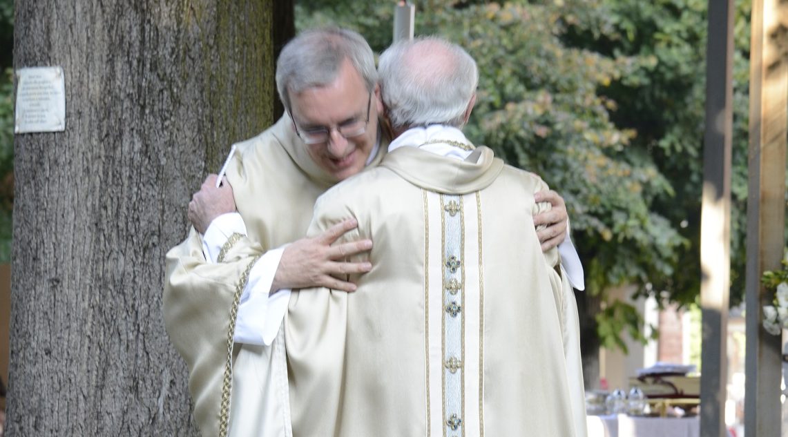 Monsignor Ferrari: “Il Santuario di Caravaggio torni a essere un luogo di silenzio”