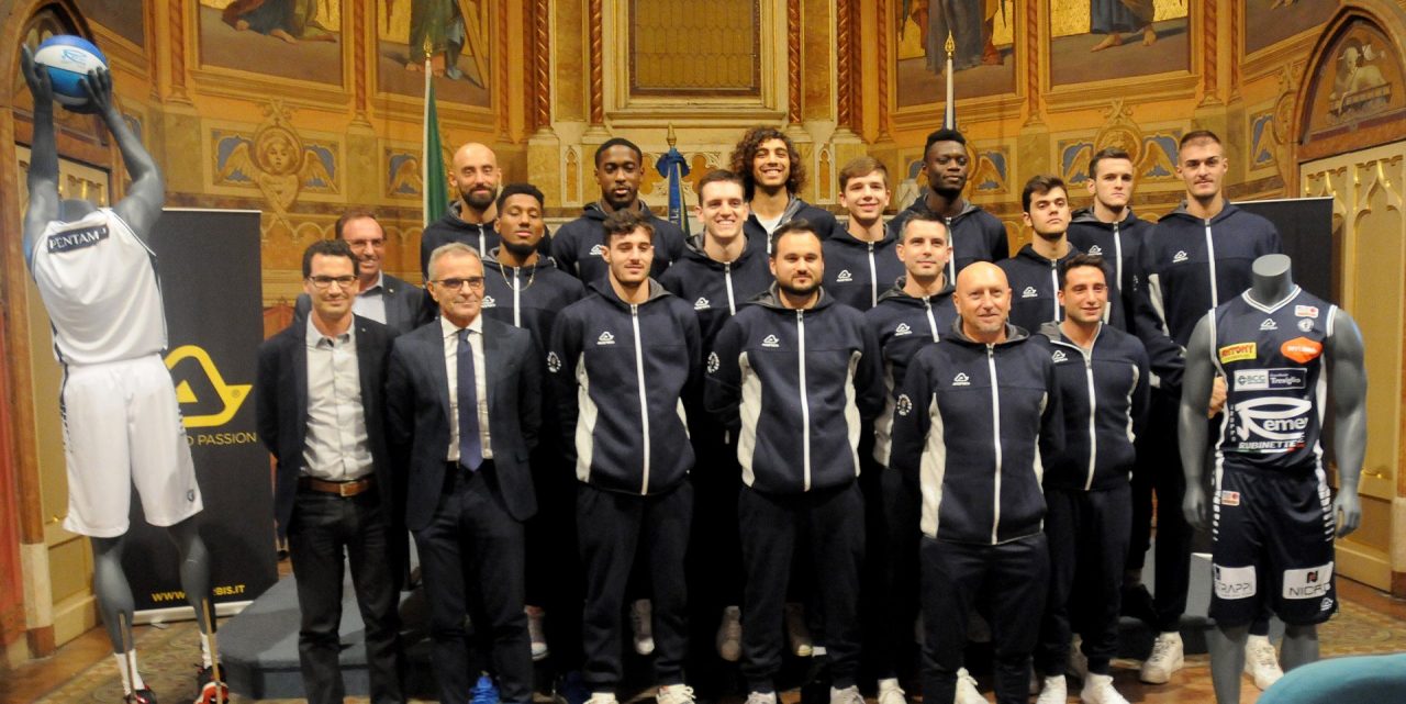Remer Treviglio, Acerbis e Bcc sulla nuova divisa FOTO
