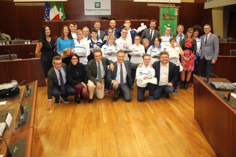 Paralimpici bergamaschi premiati in Consiglio regionale