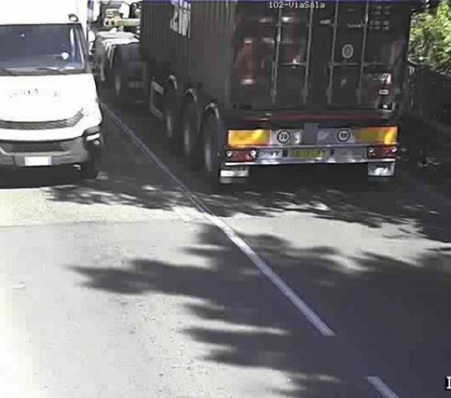 Ponte di Trezzo, entro lunedì stop ai mezzi pesanti