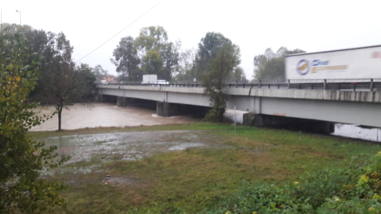 Scatta il divieto d’accesso agli argini del fiume Serio e dei suoi canali