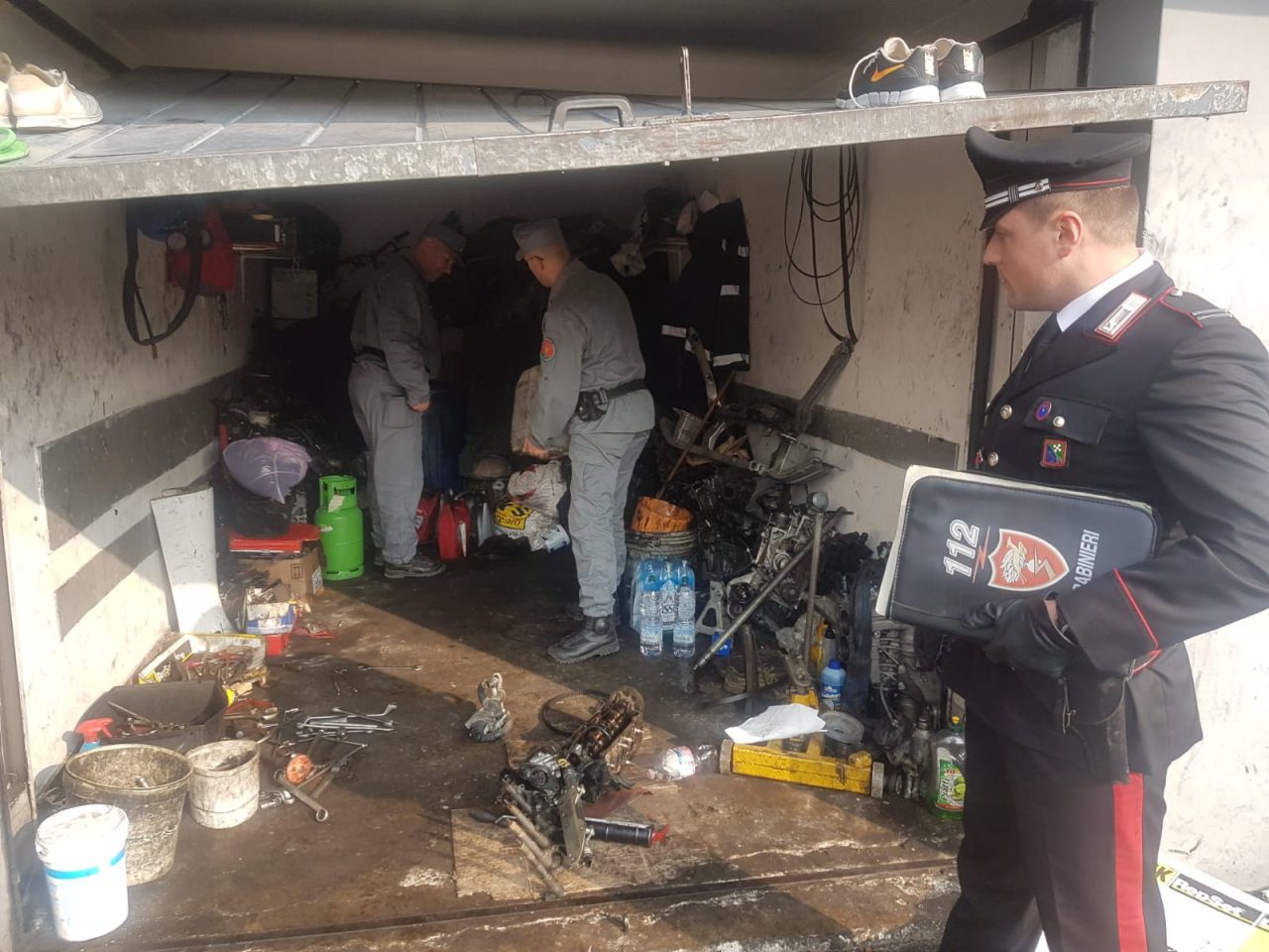 Autofficine abusive a Zingonia (Ciserano)