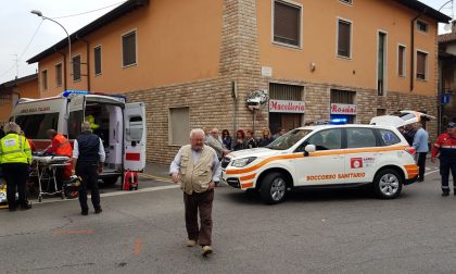 Incidente a Mozzanica, furgone si schianta in curva FOTO