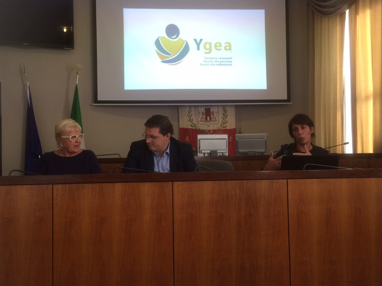 Ygea, un nuovo logo e medicine anche online