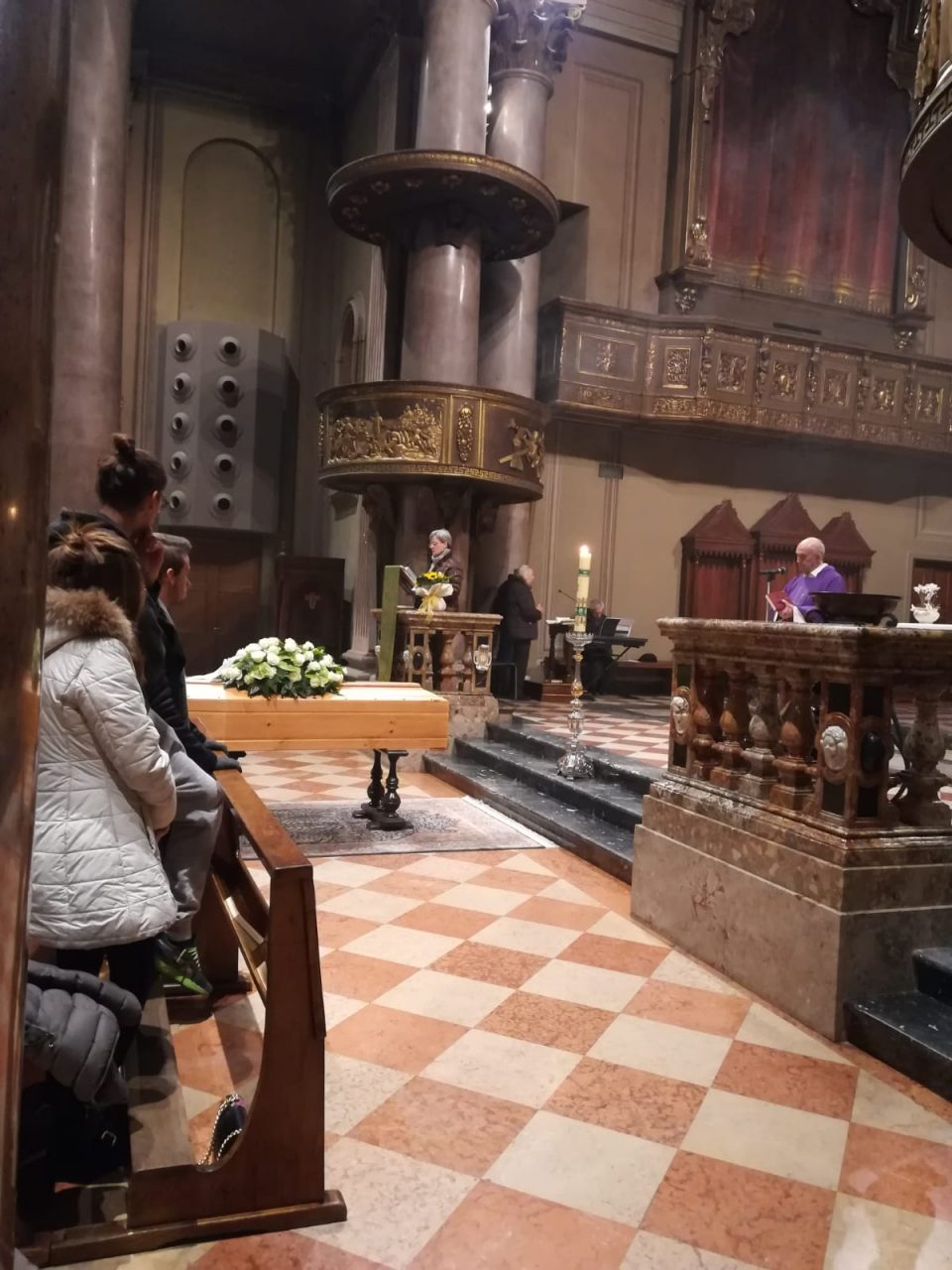Pandino saluta antonio invernizzi