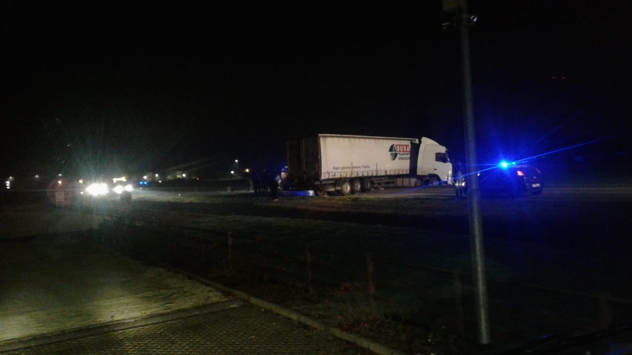 Schianto auto tir sulla Rivoltana, c’è una vittima SIRENE DI NOTTE