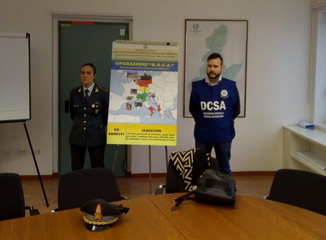 Traffico internazionale di cocaina, 56 arresti e 130 chili di droga sequestrati