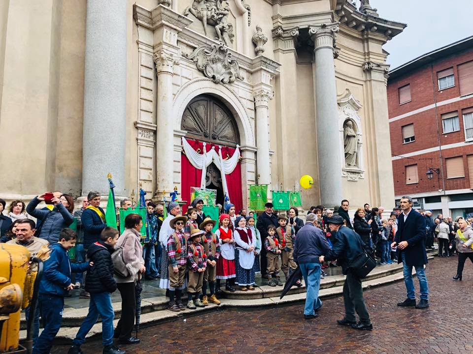 Giornata del ringraziamento, parte la petizione  “Stop cibi anonimi”