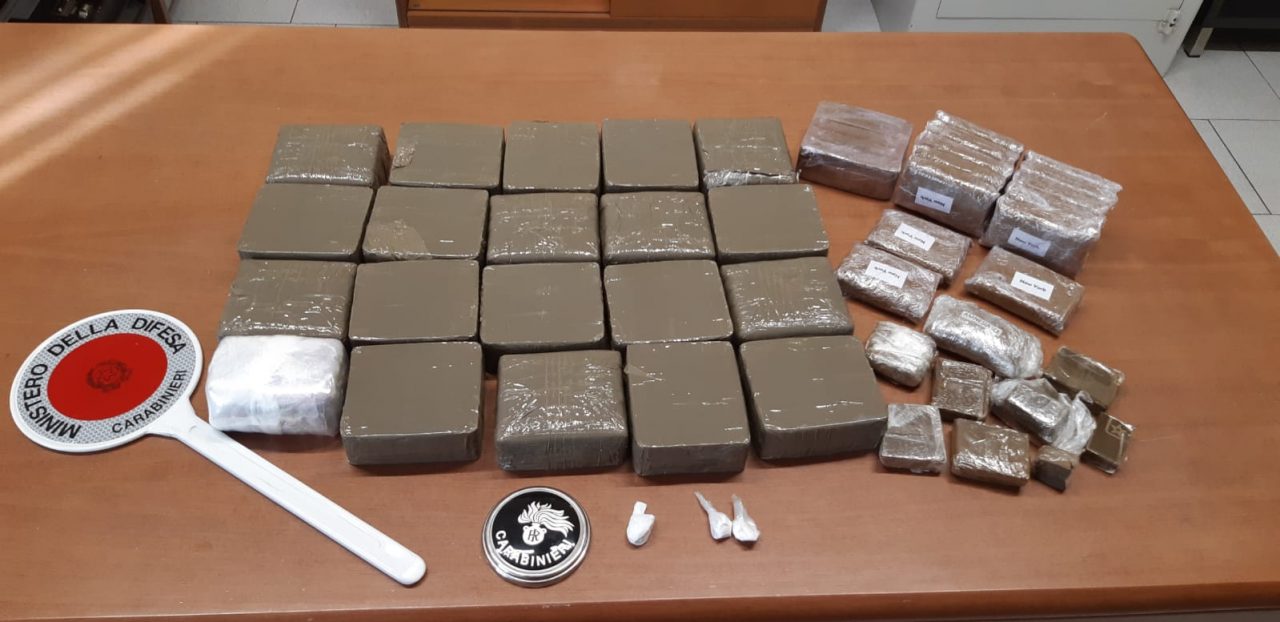 Droga a Verdello recuperati 12 kg di hashish